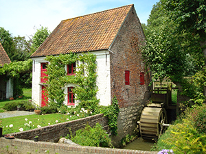 Front view and side view (east)