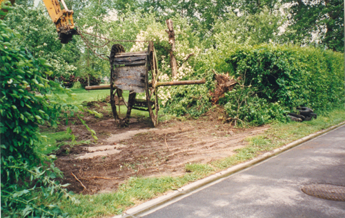 Disassembly of the old water wheel (2000)