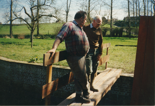 Mill constructor Wilfried Samoy (left) and miller Willy Van Laethem (right) (2001)